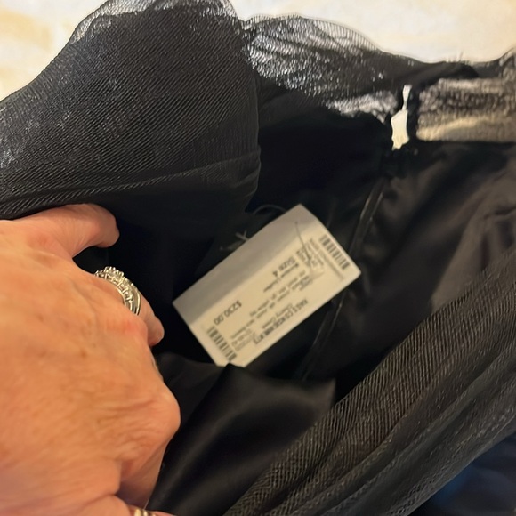 New with tags, Monique Lhuillier size 4 dress - Picture 8 of 13